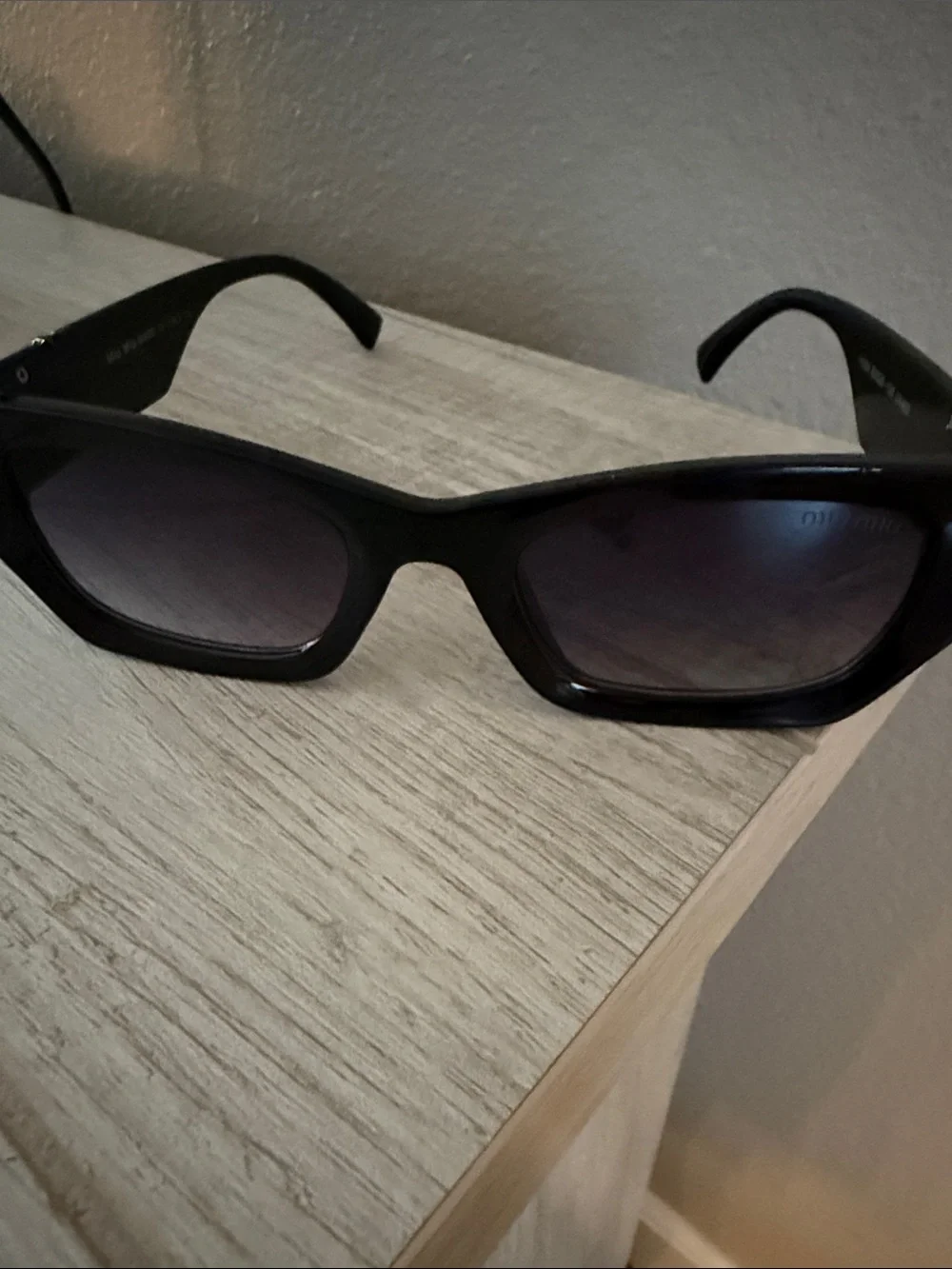 Classic Black Rectangular Women's Sunglasses